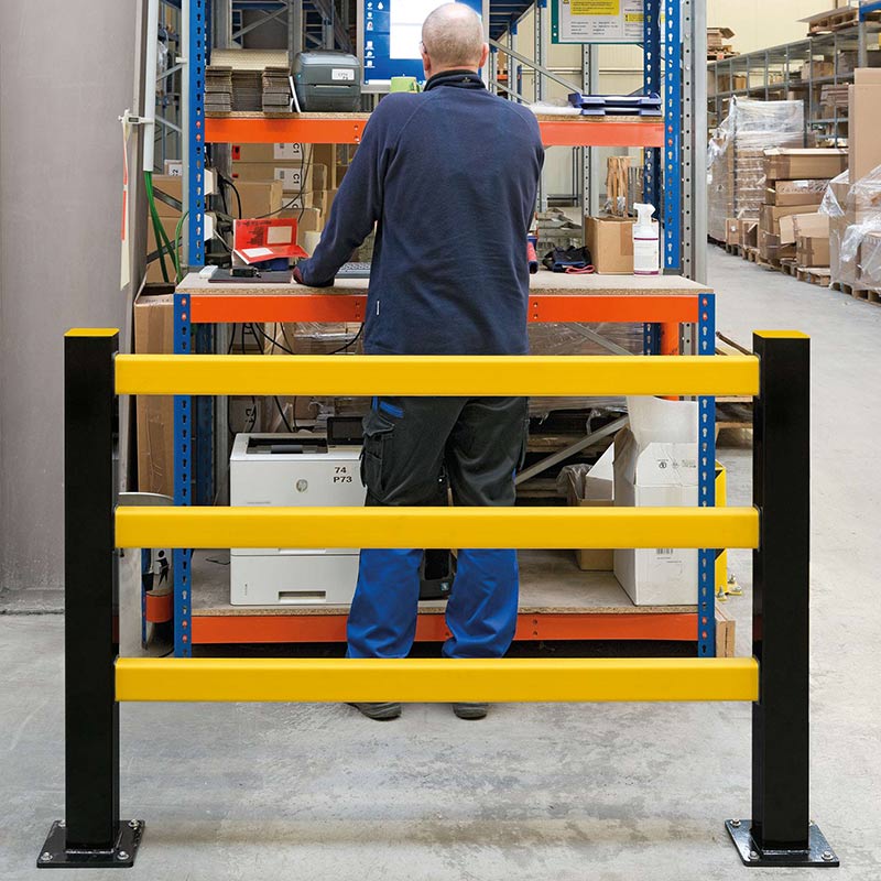 Schutzgitter 1040x2100 mm zur Absicherung, Schwarz/gelb Ø Pfostenstärke 100x100x3 mm Schutzgitter 1040x2100 mm zur Absicherung, Schwarz/gelb Ø Pfostenstärke 100x100x3 mm