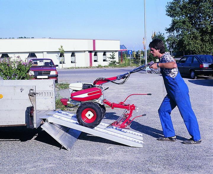 Verladerampen_mit_Rand_Tragkraft_Paar_2620_kg_Breite_305_mm_Laenge_1620_mm_7_080_00_000 Verladerampen mit Rand, Tragkraft/Paar 2150 kg, Breite 305 mm, Länge 1980 mm