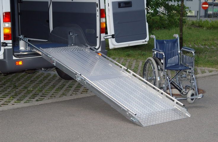 rollstuhlrampe_einbaurampe_rlk_028_3_1_1 Rollstuhlrampe / Einbaurampe für Fahrzeuge Länge 1600 mm Breite 1000 mm Höhe 875 mm Tragkraft 350 kg