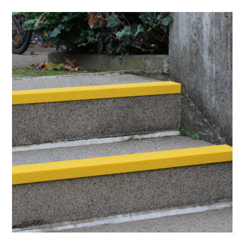 Antirutschwinkel für Treppen 70 x 800 mm gelb aus Spezialkunstoff VE=2 Stück