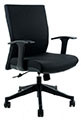 Bürostuhl / Drehstuhl, 43-53 cm Sitzhöhe mit hoher ergonomisch geformter Lehne + Armlehnen